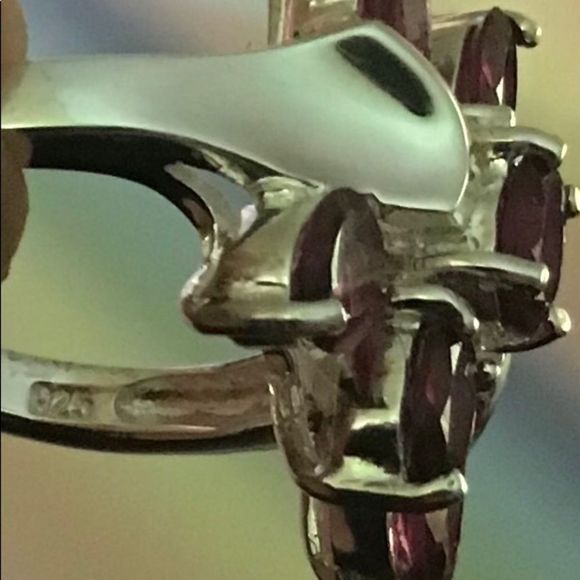 Sterling Silver Rhodolite‎ Garnet Ring - Picture 4 of 6